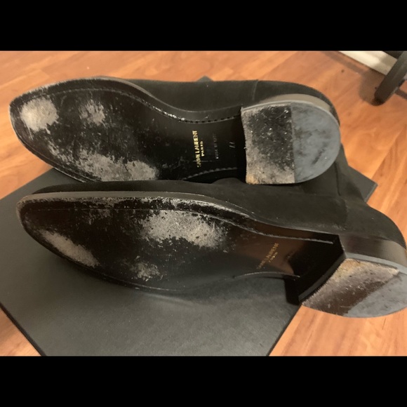 Saint Laurent Chelsea Boots - Picture 4 of 4